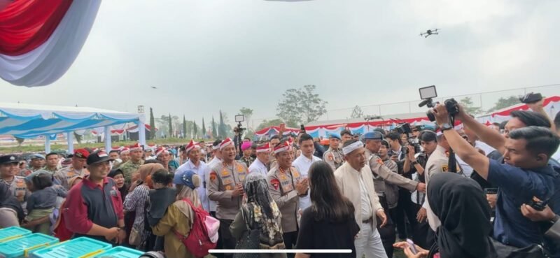 Wakapolri Berikan bansos 1.000 paket untuk 2 Gapoktan Bawang putih di Cianjur