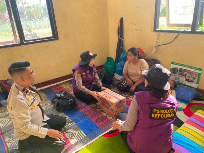 Polri Berikan Konseling, Trauma Healing bagi Korban Gempa di Manggarai Barat