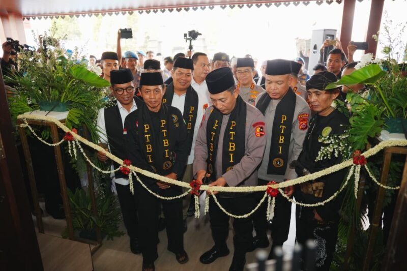 Kapolri Dorong Silat dan Debus Jadi Sumber Devisa Banten