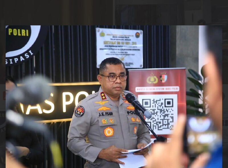 Kadiv Humas Polri Irjen Pol. Johnny Eddizon Isir menyampaikan kesiapan Polri mengawal penyampaian aspirasi masyarakat dengan mengedepankan pendekatan humanis, komunikasi, dan pelayanan.