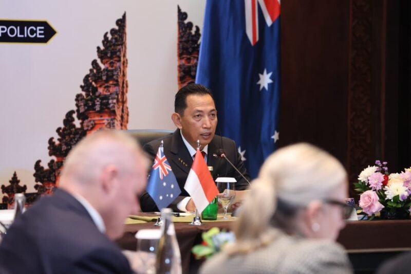 Kapolri bersama jajaran Polri dan Australian Federal Police (AFP) mengikuti The 14th Senior Officers Meeting (SOM) di Bali, membahas penguatan kerja sama penanganan kejahatan transnasional.