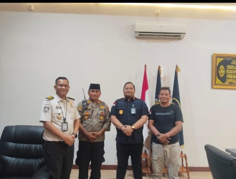 Perkuat Sinergi, Kapolsek Margorejo dan Lindu Aji Jalin Silaturahmi di Kantor Imigrasi Pati