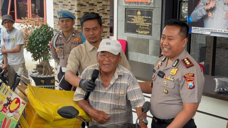 Kapolres Batu Kembalikan Motor Korban Kasus Ganjal Es Krim Fiktif