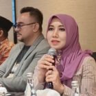 Menteri PPPA sekaligus Ketua Umum PP Muslimat NU, Hj. Arifatul Choiri Fauzi, meraih penghargaan Perempuan Berbakti 2026. Apresiasi tersebut mendapat ucapan selamat dari Anggota DPD RI asal Jawa Timur, Dr. Lia Istifhama.