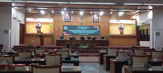 Ketua DPRD Demak Zayinul Fata memimpin Rapat Paripurna Ke-30 Masa Sidang III Tahun 2026 dengan agenda pandangan umum fraksi terhadap Raperda Perubahan APBD 2026.