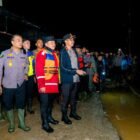 Respons Cepat Tangani Banjir Padang, Polri Kerahkan Personel dan Dirikan Posko Kesehatan