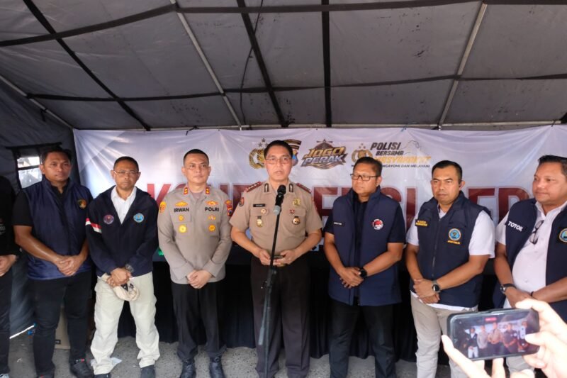 Tim gabungan Polda Jatim bersama BNN, TNI, dan unsur terkait melakukan penindakan serta pemeriksaan di kawasan Jalan Kunti, Surabaya, terkait dugaan peredaran dan penyalahgunaan narkoba