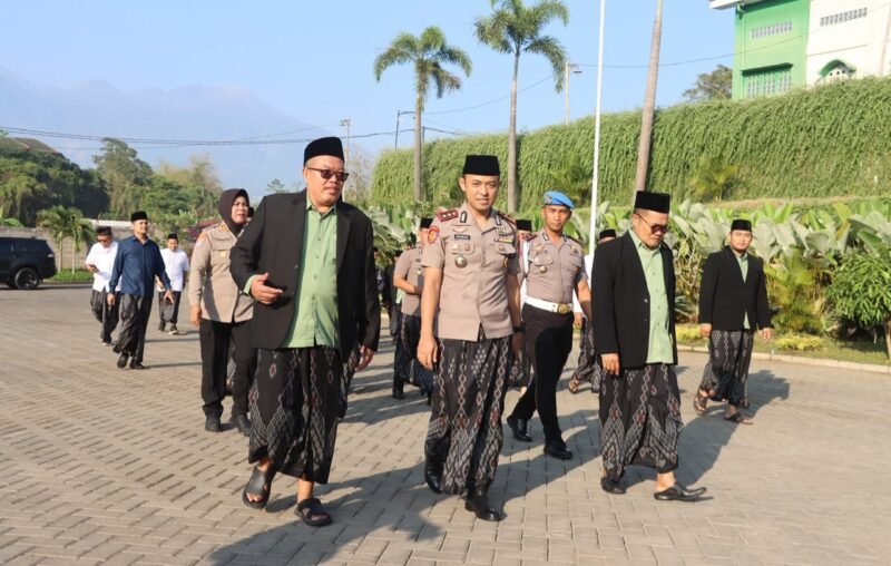 Hari Santri Nasional, Kapolres Pasuruan Ingatkan Pelajar Bahaya Narkoba hingga Perundungan