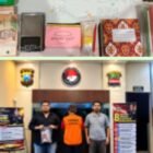 Petugas Satresnarkoba Polrestabes Surabaya mengamankan barang bukti 40 paket sabu dalam pengungkapan kasus dugaan peredaran narkotika di kawasan Ploso, Surabaya.