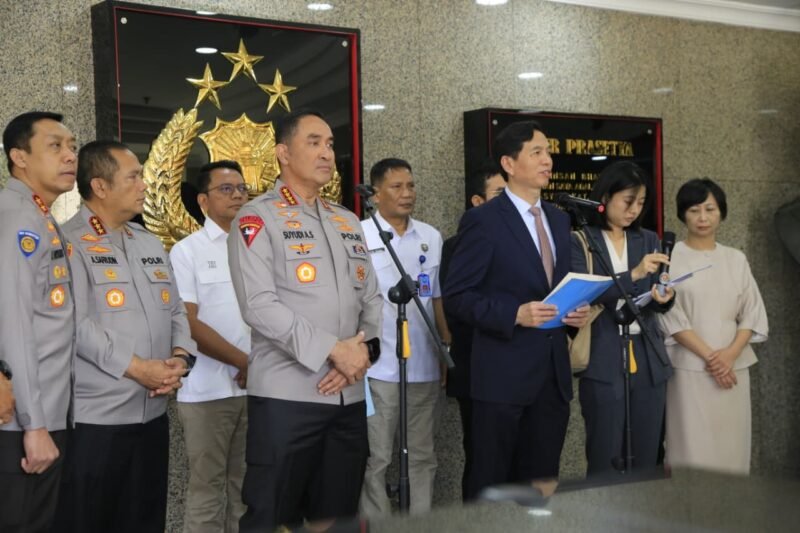 Kapolri Jenderal Polisi Suyudi Ario Seto menerima kunjungan delegasi Kementerian Keamanan Publik Tiongkok di Mabes Polri, Jakarta, dalam rangka memperkuat kerja sama pemberantasan jaringan narkotika lintas negara.